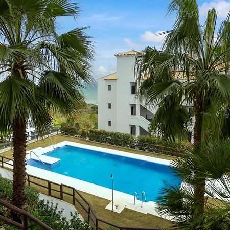 Luxurious Apartment With Sea Views Blue Suites B2-103 Манилва Экстерьер фото