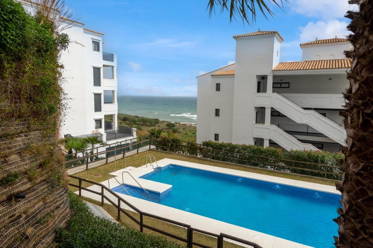 Luxurious Apartment With Sea Views Blue Suites B2-103 Манилва Экстерьер фото